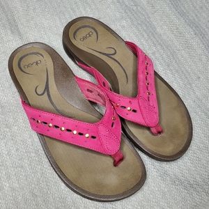 Abeo || Pink Sandals w Gold Studs